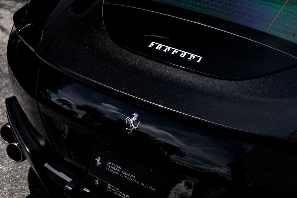 Used 2022 Ferrari Roma RWD image 37