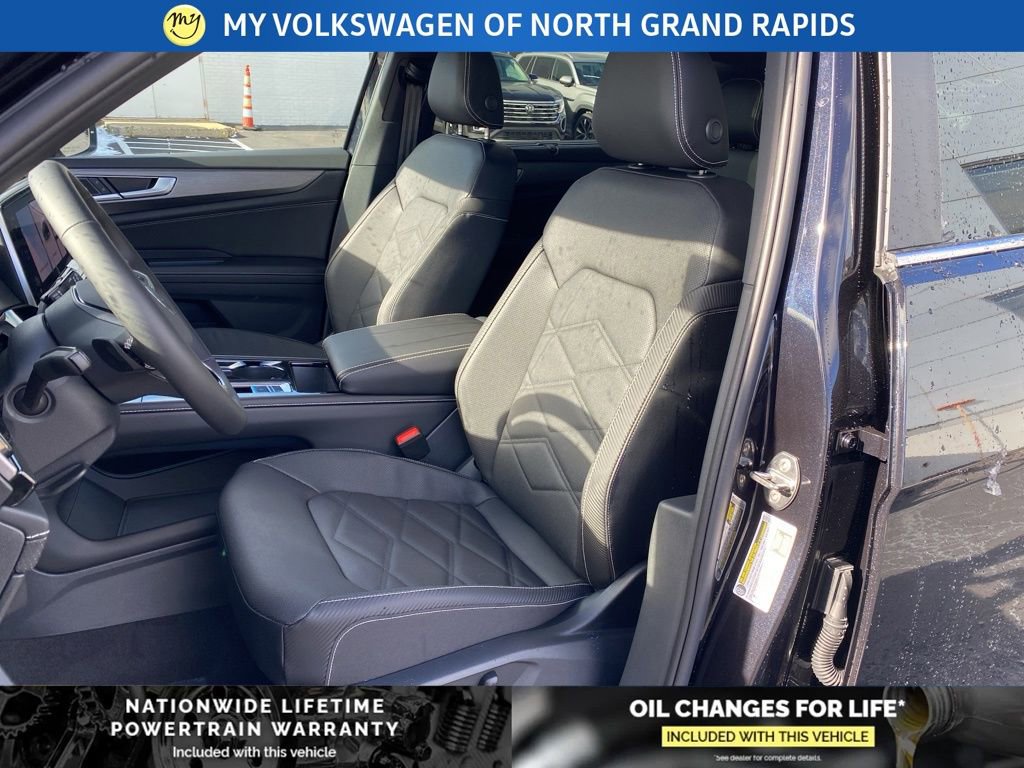 New 2026 Volkswagen Atlas Cross Sport SE image 7