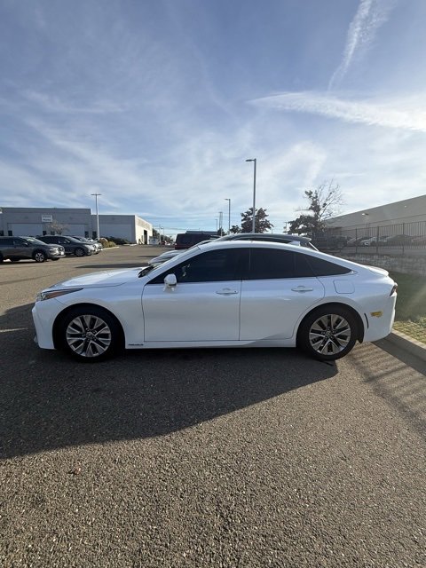 Used 2022 Toyota Mirai image 3