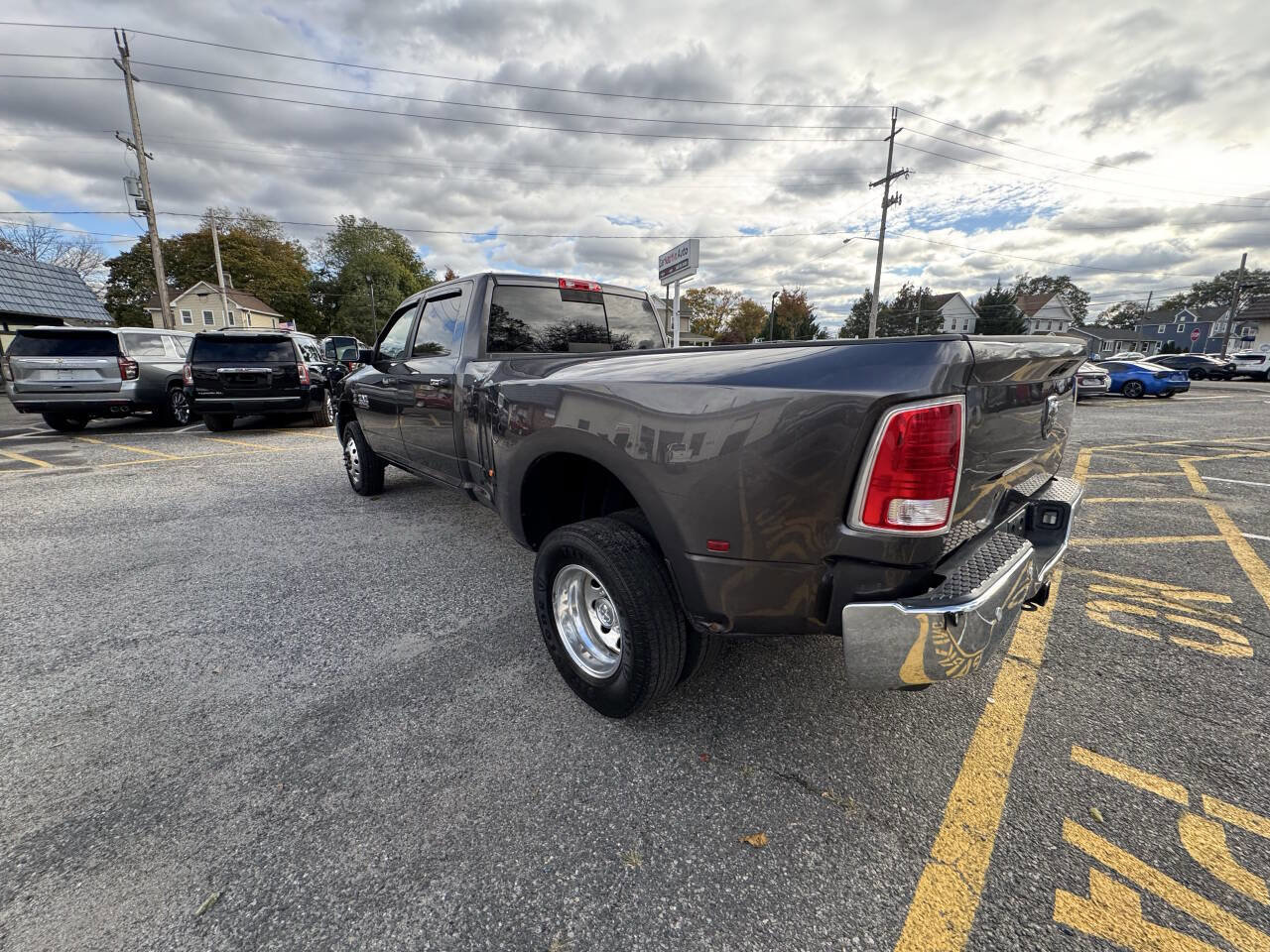 Used 2016 RAM 3500 Laramie image 35