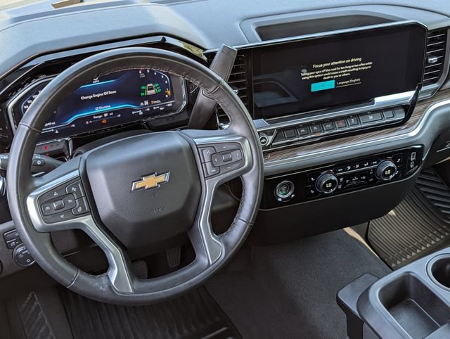 Used 2023 Chevrolet Silverado 1500 LT AWD/4WD image 12