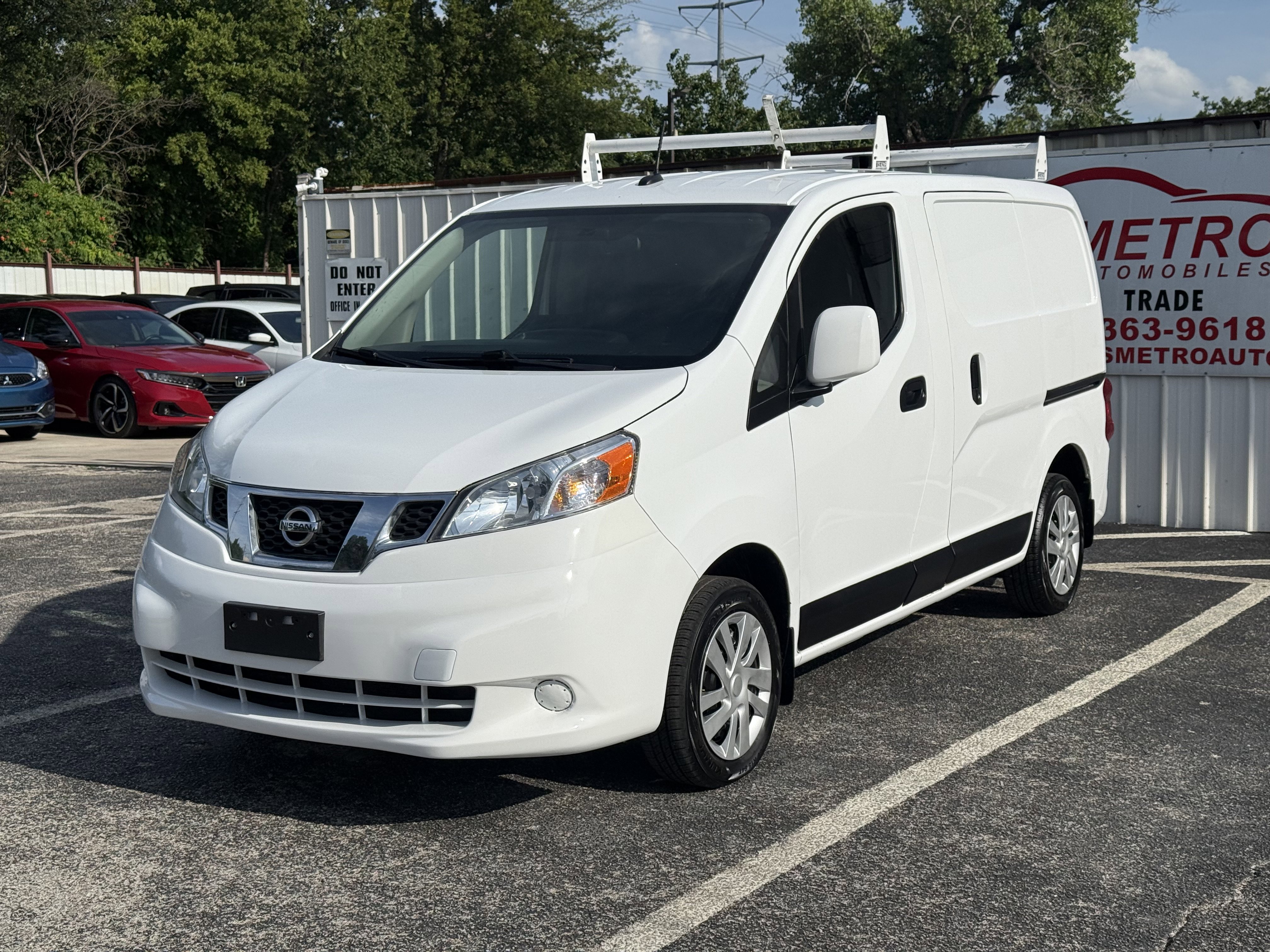 Used 2020 Nissan NV200 SV w/ Back Door Glass Package image 1