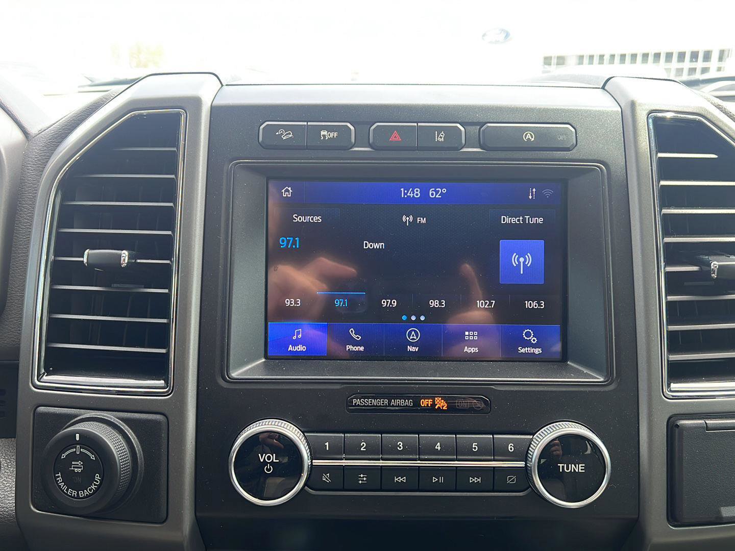 Used 2020 Ford Expedition Max XLT w/ Equipment Group 202A AWD/4WD image 24