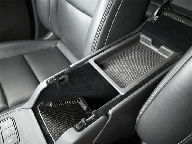 Used 2024 Cadillac XT4 Premium Luxury image 9