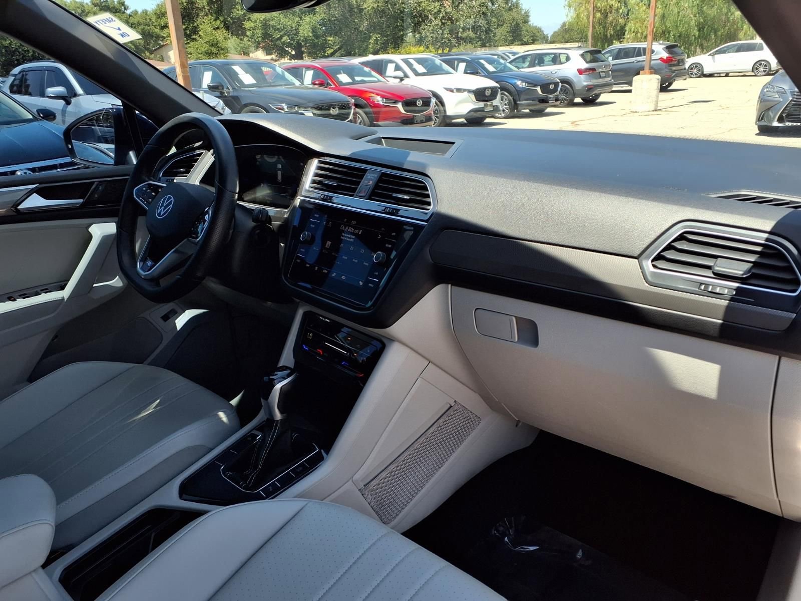 Used 2023 Volkswagen Tiguan SE R-Line FWD image 23