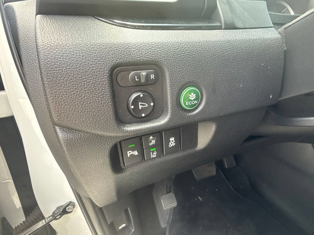 Used 2020 Honda Pilot Touring image 16