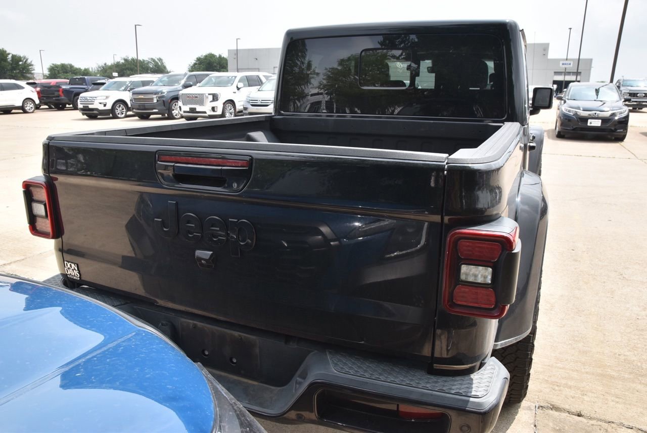 Used 2022 Jeep Gladiator Overland AWD/4WD image 6