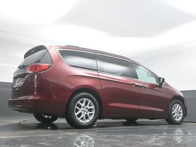 Used 2021 Chrysler Voyager Lxi image 33