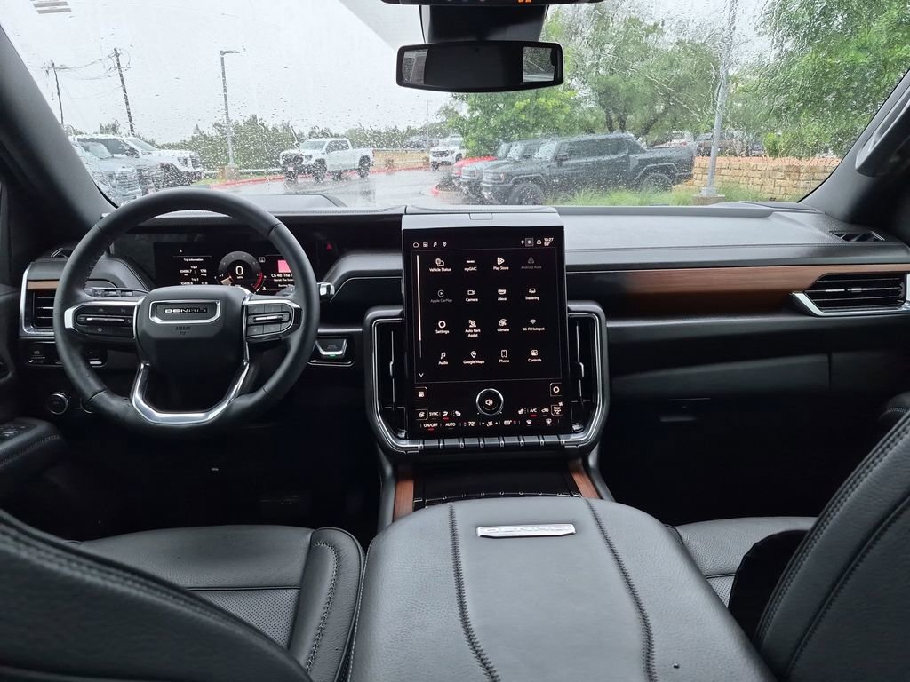 Certified 2025 GMC Yukon Denali RWD image 30