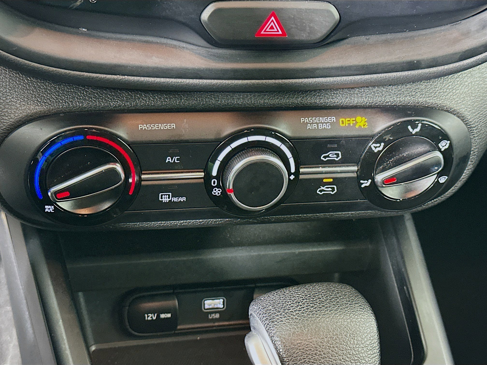 Used 2024 Kia Soul LX w/ Option Group 015 image 23