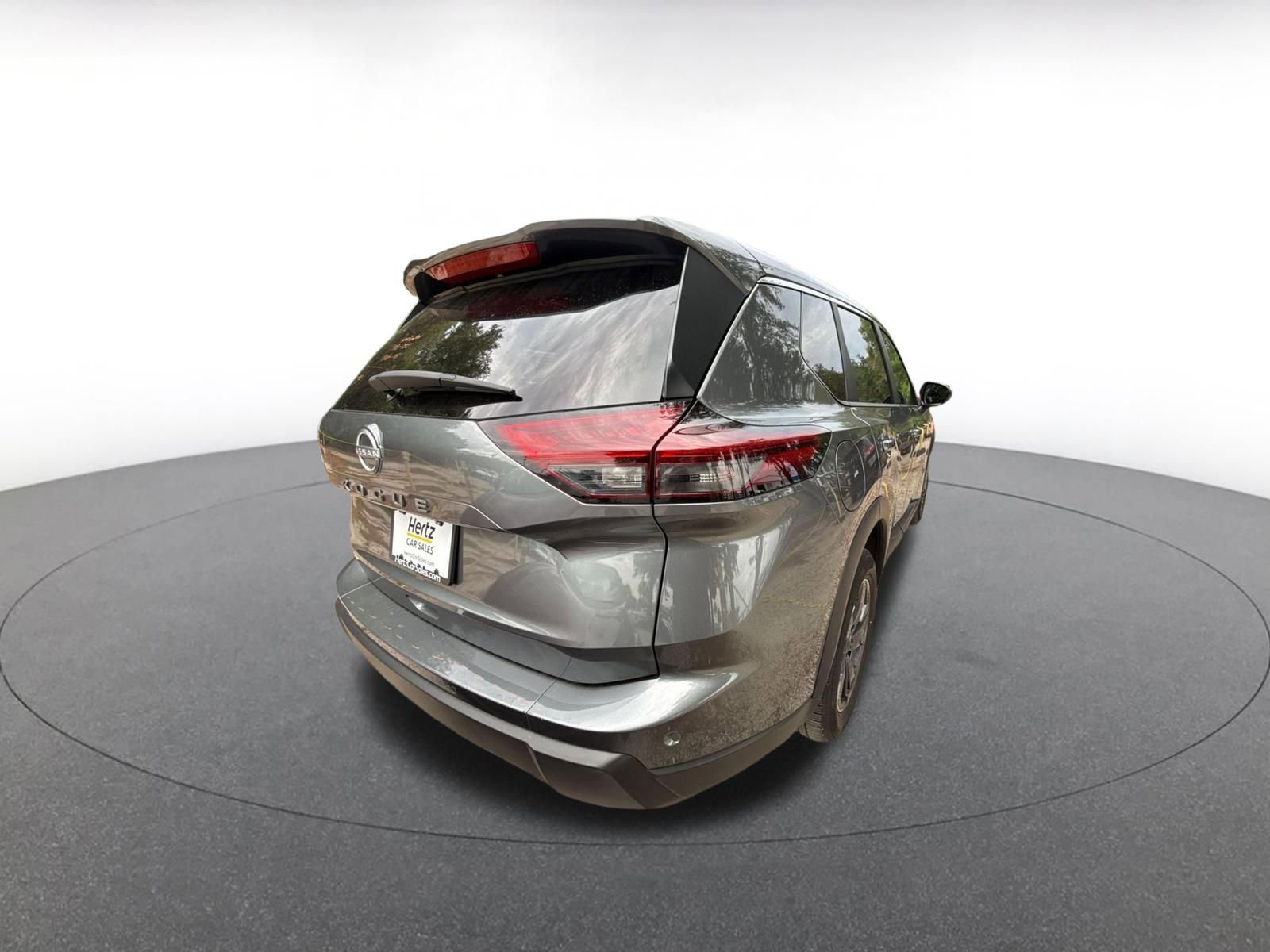 Used 2025 Nissan Rogue SV FWD image 7