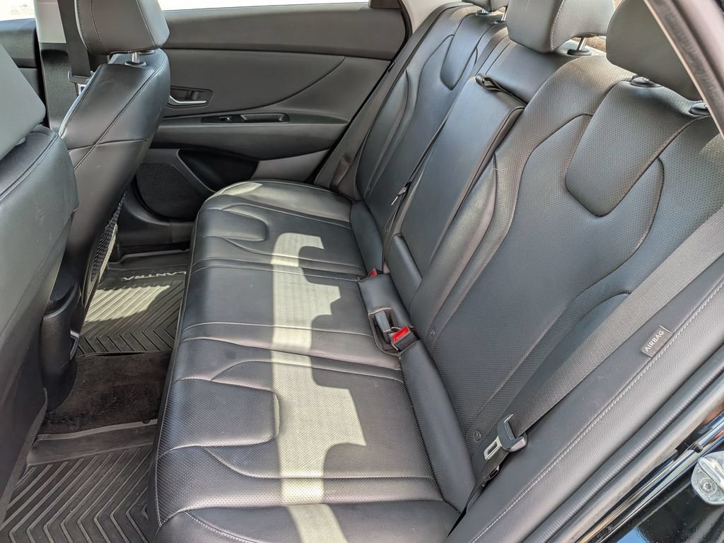 Used 2024 Hyundai Elantra Limited FWD image 28