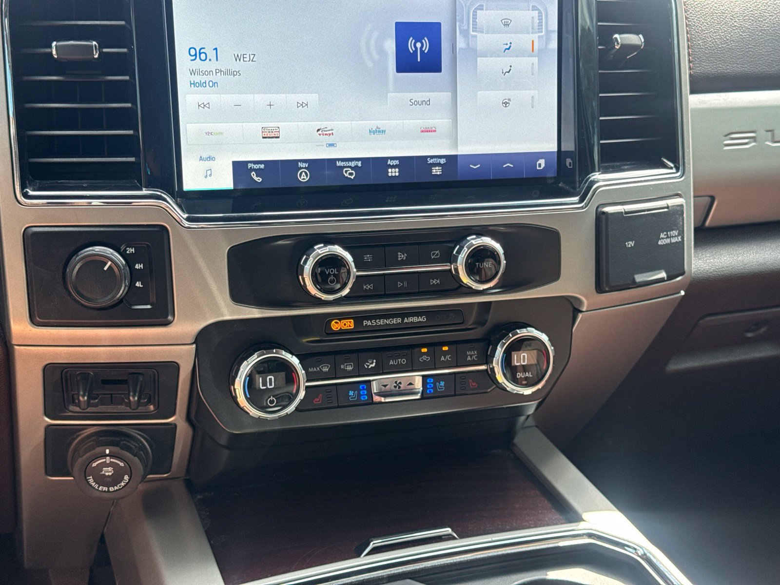 Used 2022 Ford F350 King Ranch w/ King Ranch Ultimate Package AWD/4WD image 34