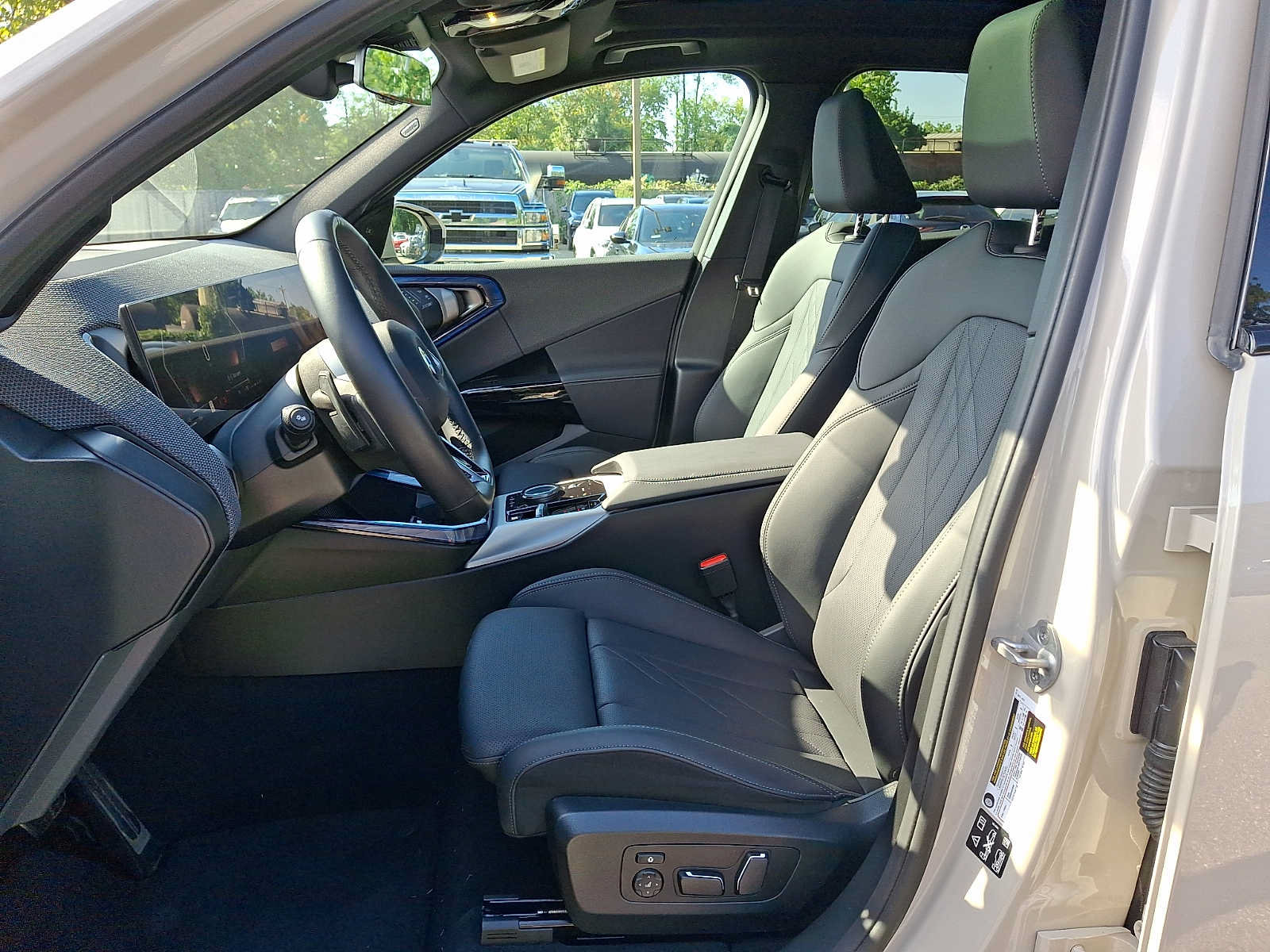 Used 2026 BMW X3 xDrive30i w/ Premium Package AWD/4WD image 10