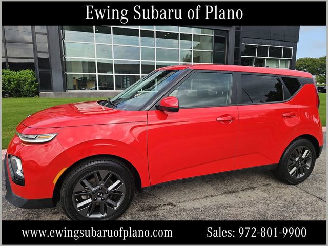 Used 2020 Kia Soul EX image 1