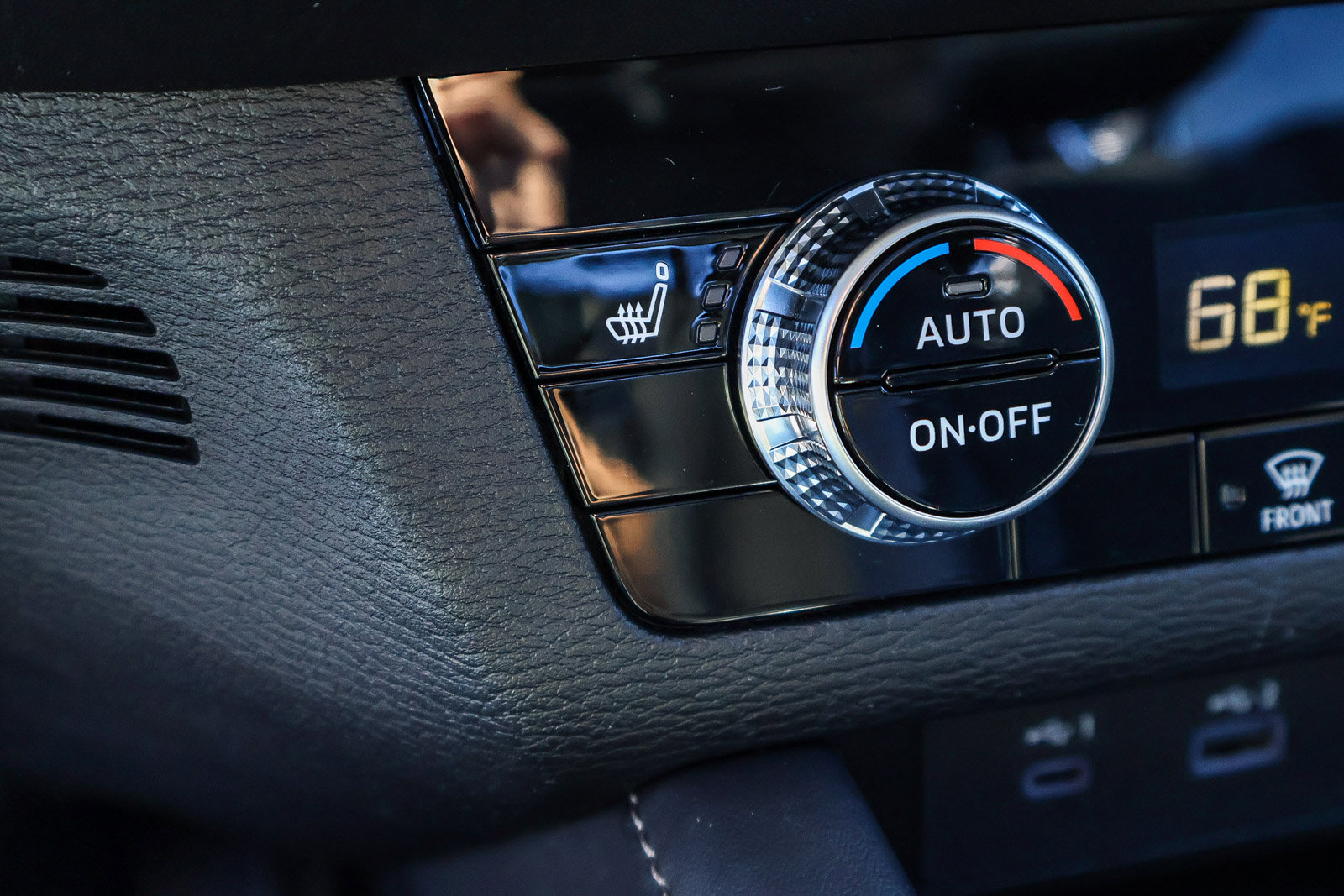 Used 2024 Mitsubishi Outlander SE image 7