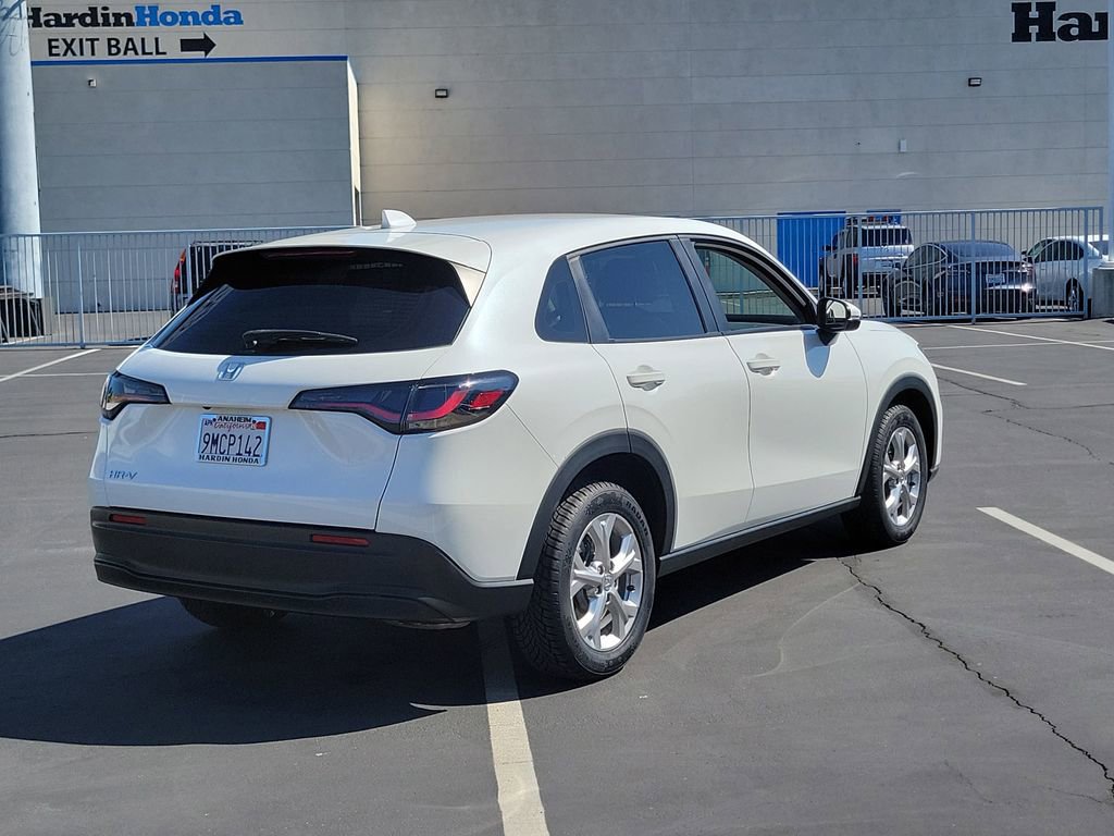 Certified 2023 Honda HR-V LX image 5