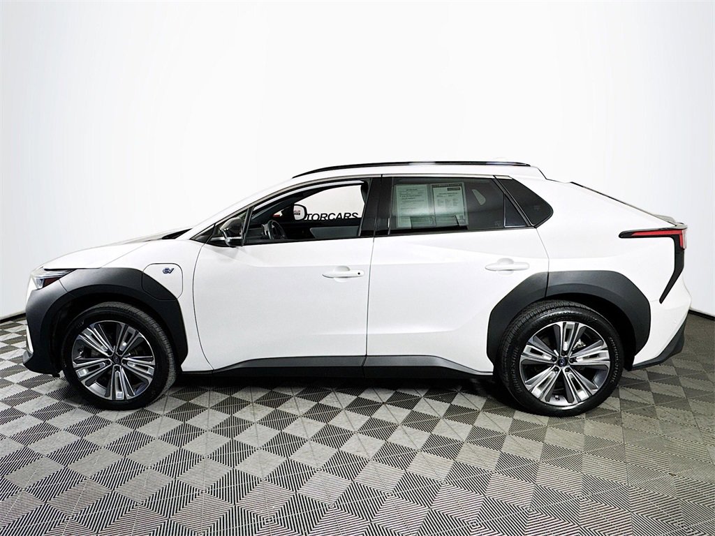 Used 2023 Subaru Solterra AWD image 4