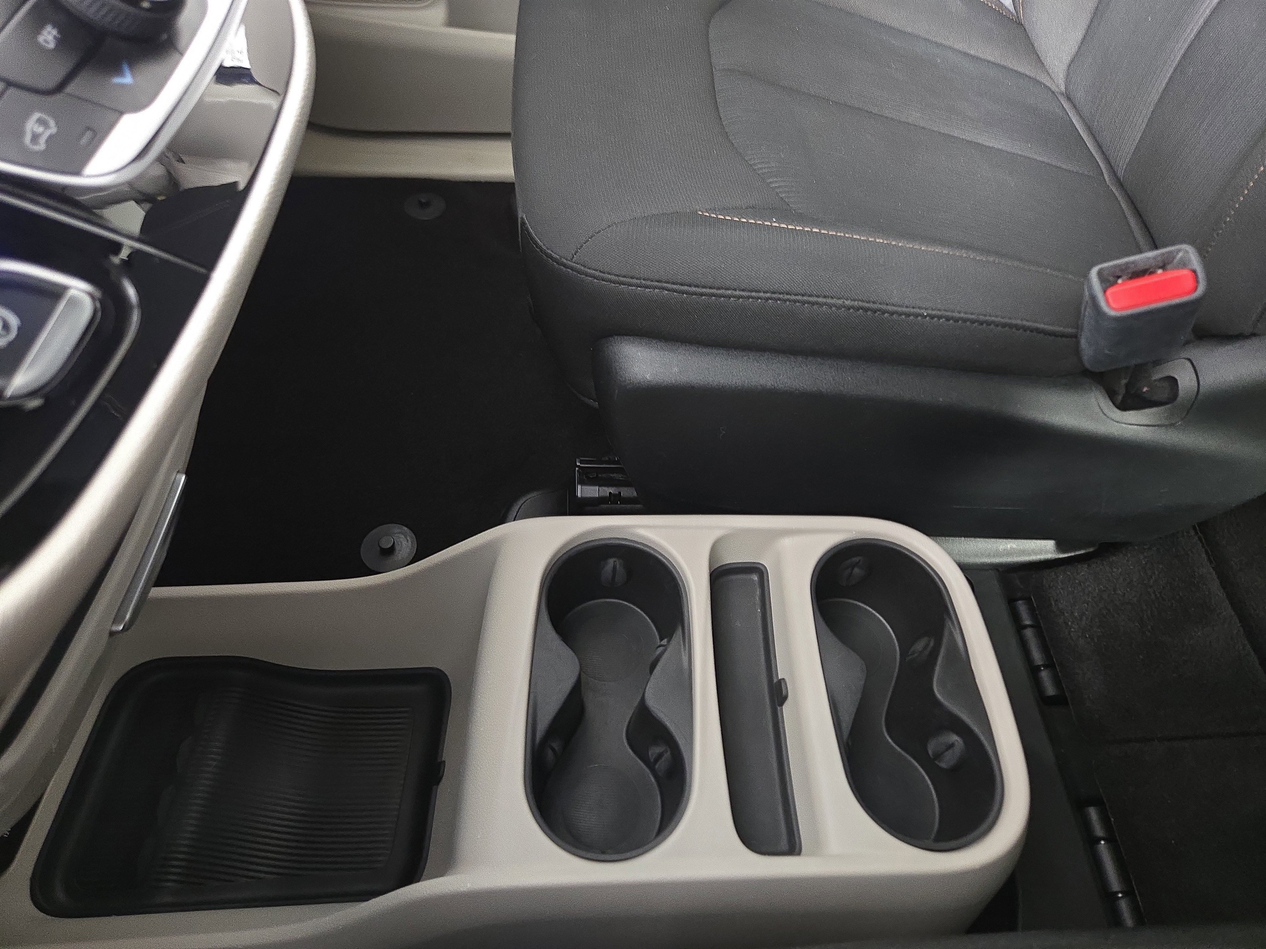 Used 2017 Chrysler Pacifica LX w/ Tire & Wheel Group image 30