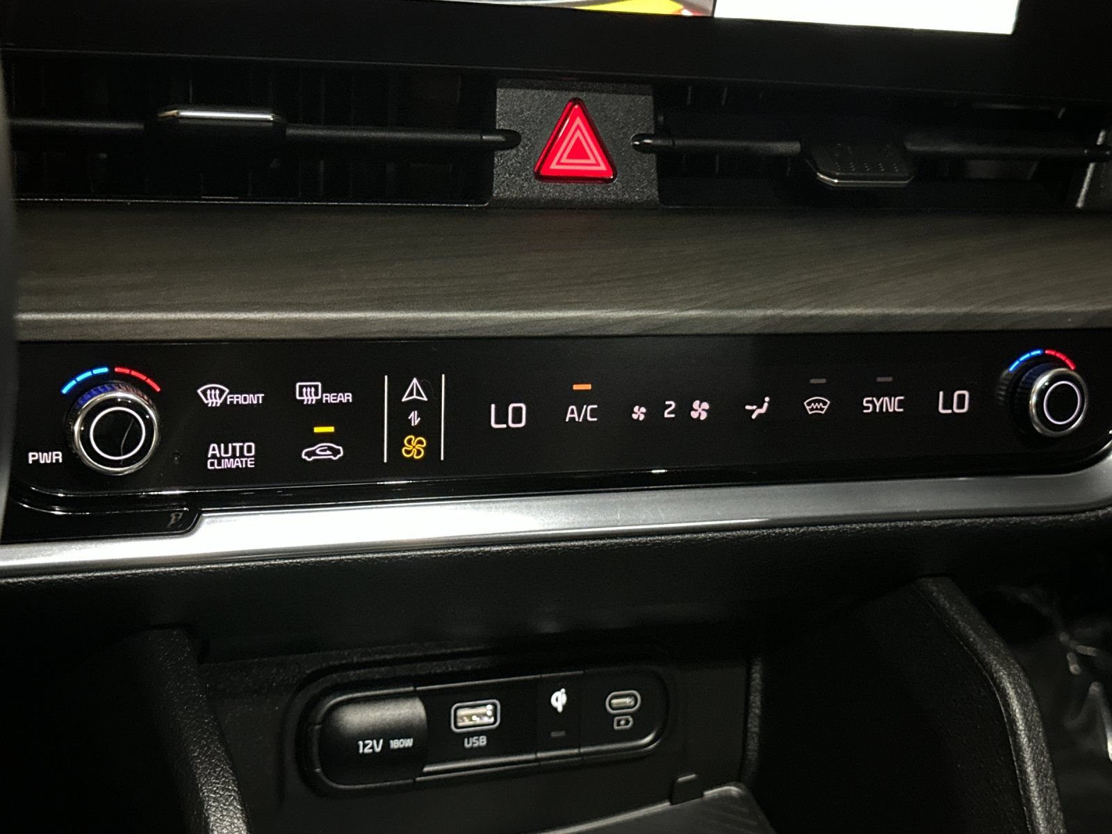 Certified 2023 Kia Sportage X-Pro Prestige AWD/4WD image 30