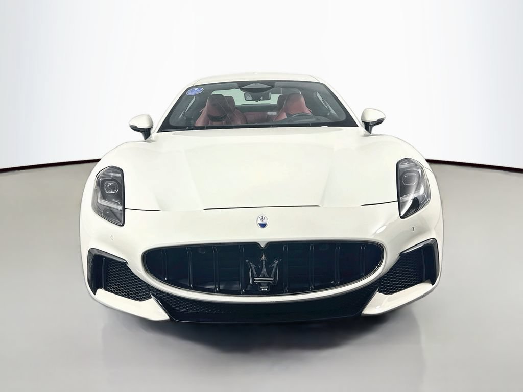 Used 2024 Maserati GranTurismo Trofeo AWD/4WD image 2