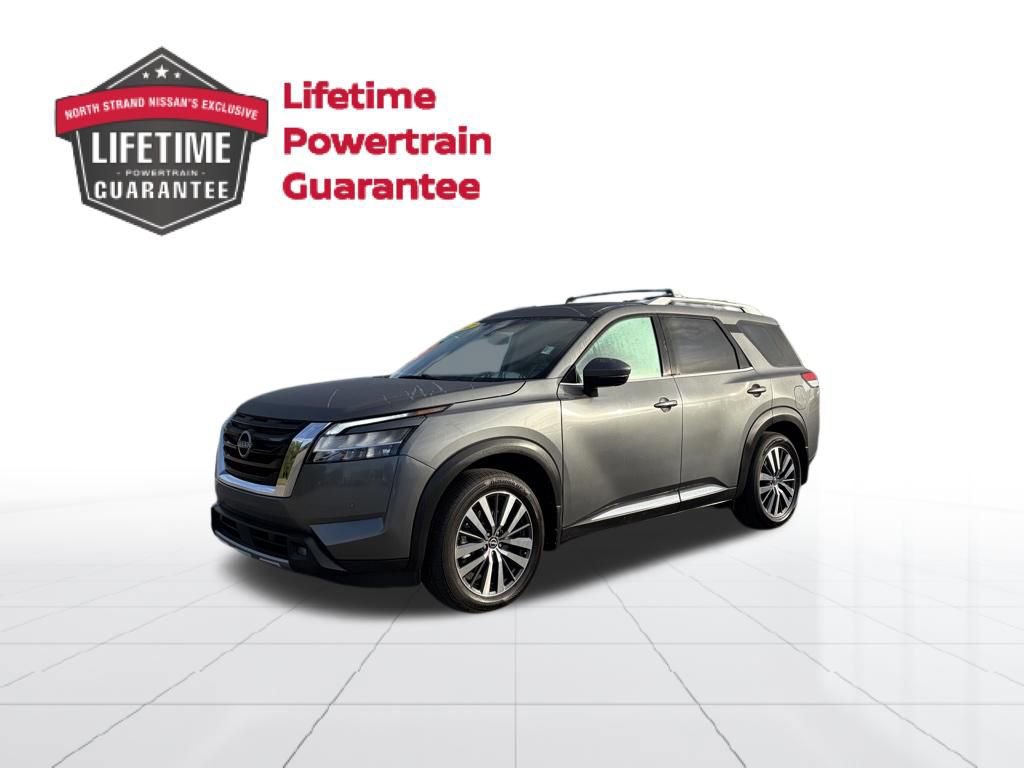Certified 2022 Nissan Pathfinder Platinum w/ Cargo Package image 1