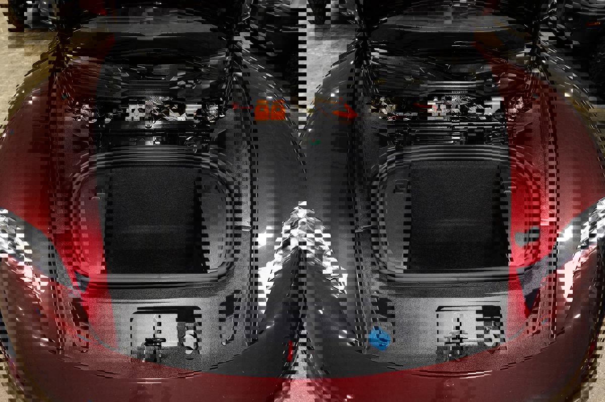 Used 2021 Porsche Taycan 4S w/ Premium Package image 51