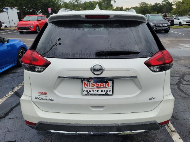 Used 2018 Nissan Rogue SV FWD image 8