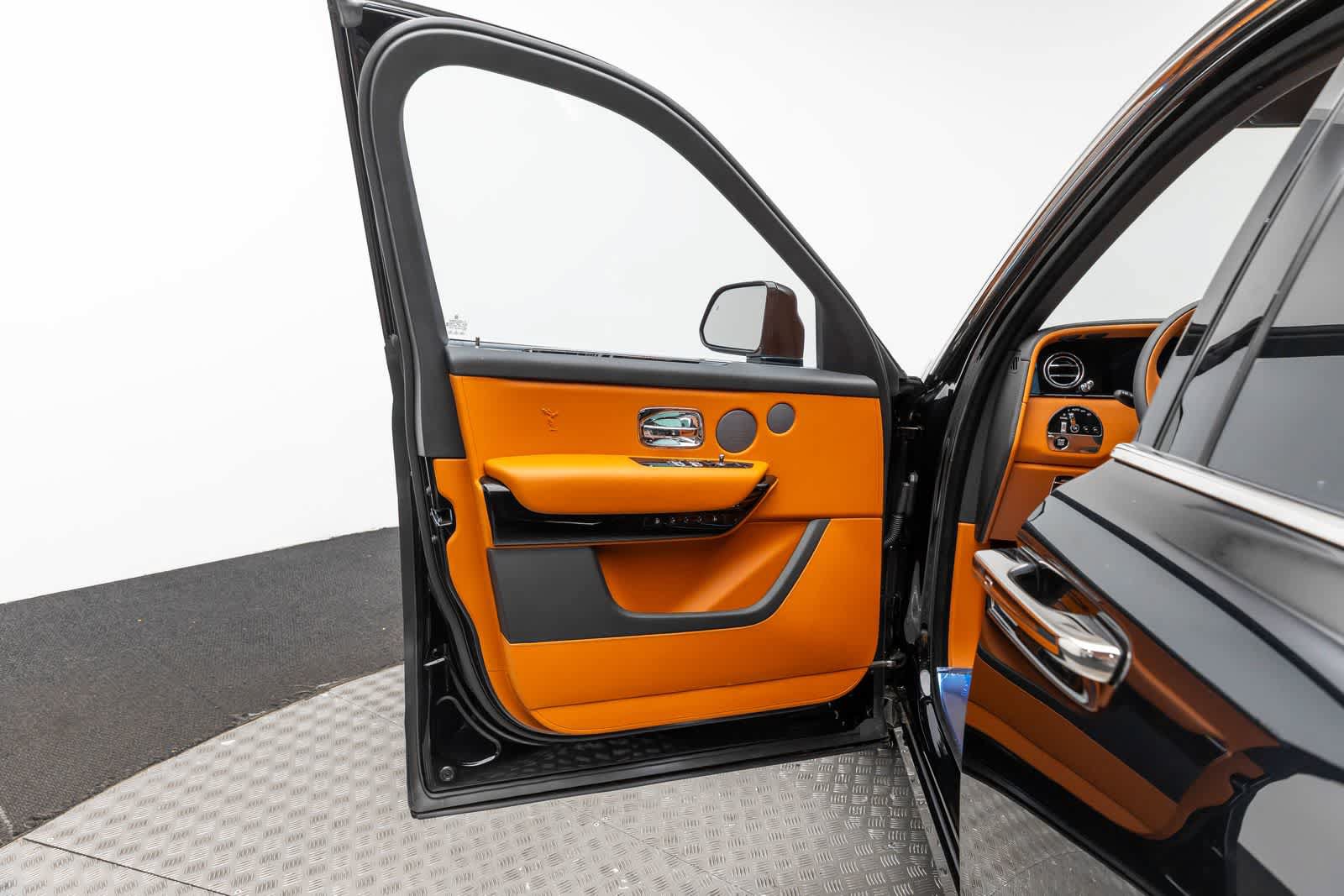 New 2026 Rolls-Royce Cullinan AWD/4WD image 8
