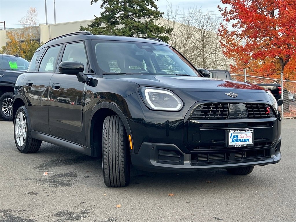 Used 2025 MINI Cooper Countryman S image 3