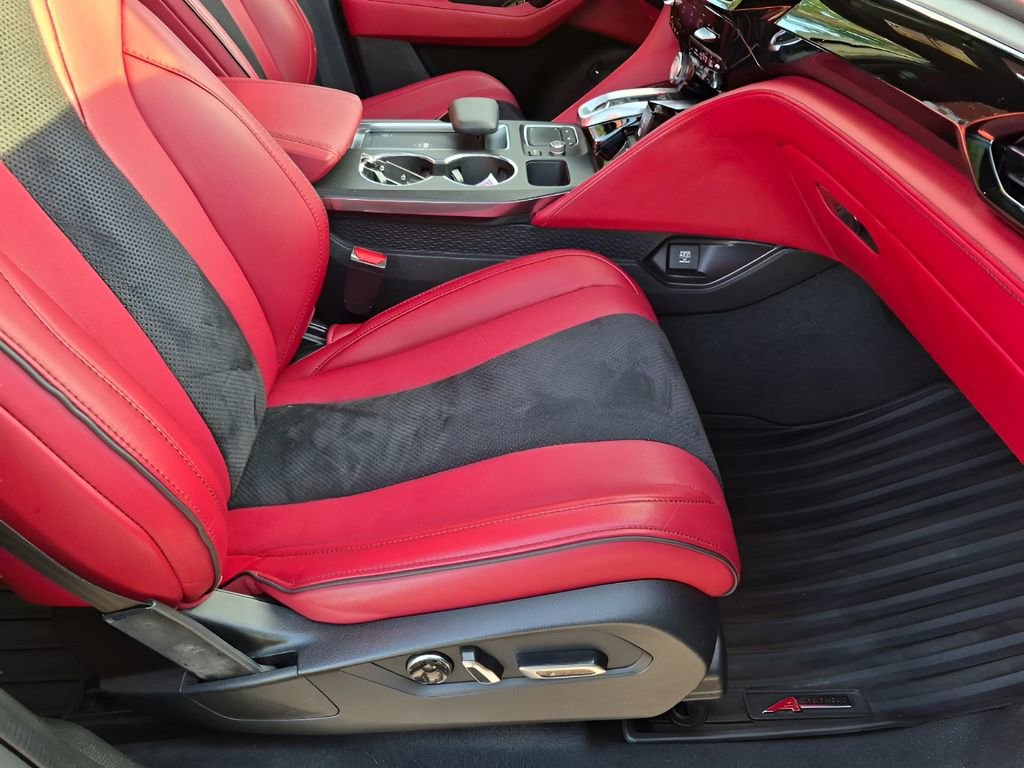 Used 2022 Acura MDX A-Spec image 16