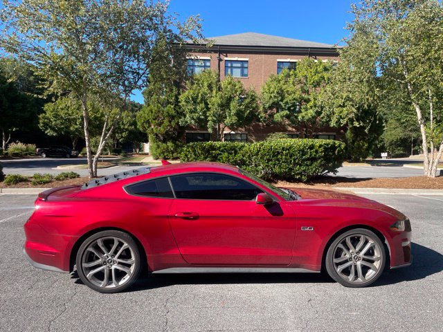 Used 2021 Ford Mustang GT Premium w/ Equipment Group 401A RWD image 4