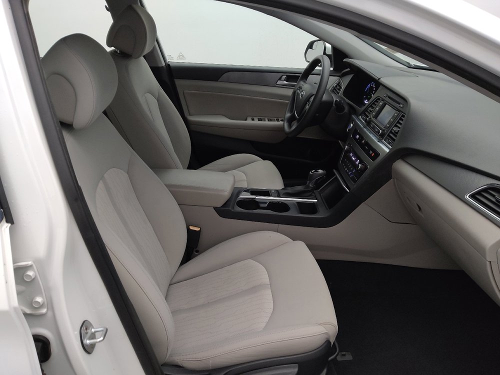 Used 2016 Hyundai Sonata SE image 21