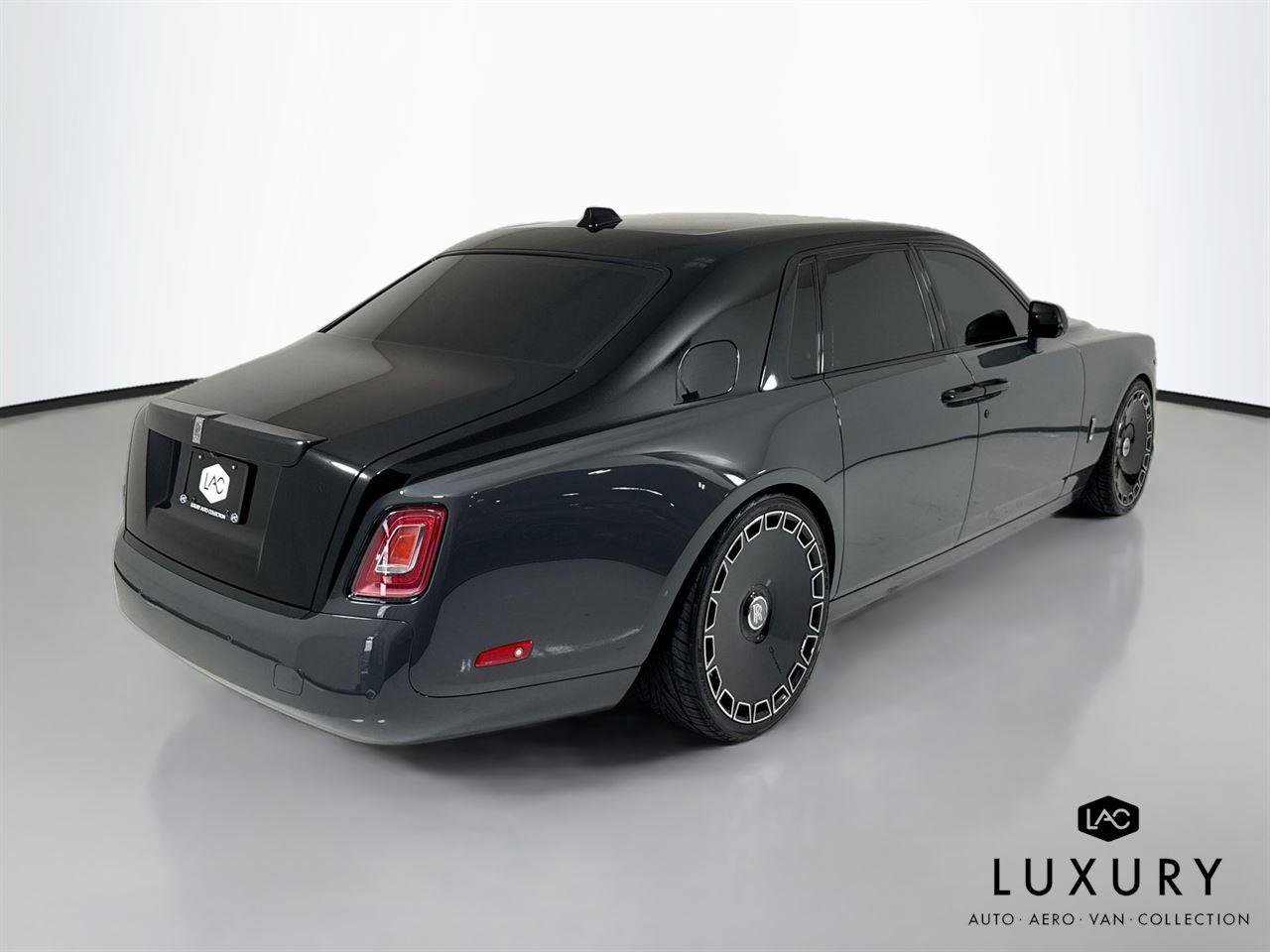 Used 2019 Rolls-Royce Phantom Sedan RWD image 6