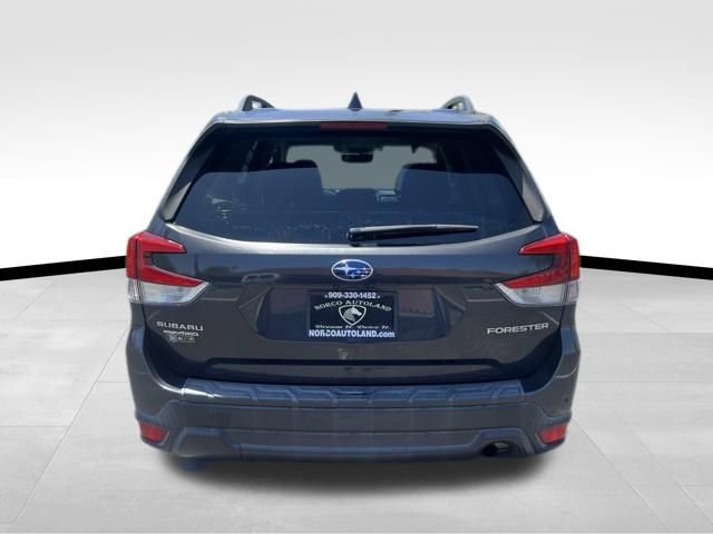 Used 2019 Subaru Forester Premium w/ All-Weather Package AWD/4WD image 6