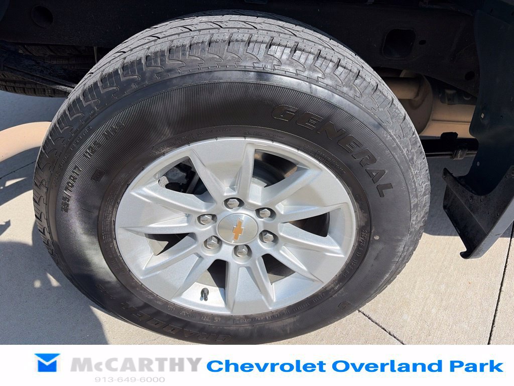 Used 2025 Chevrolet Silverado 1500 LT AWD/4WD image 23