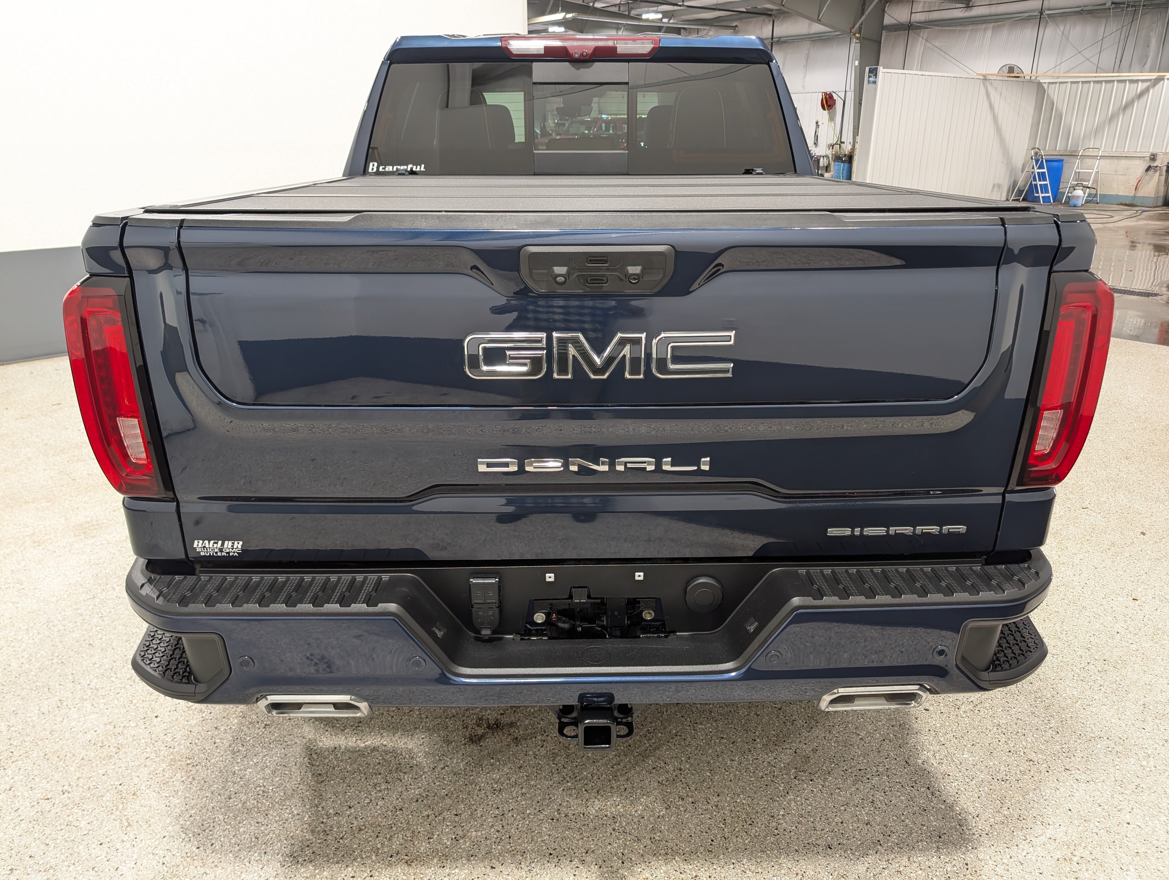 Used 2022 GMC Sierra 1500 Denali Ultimate AWD/4WD image 4