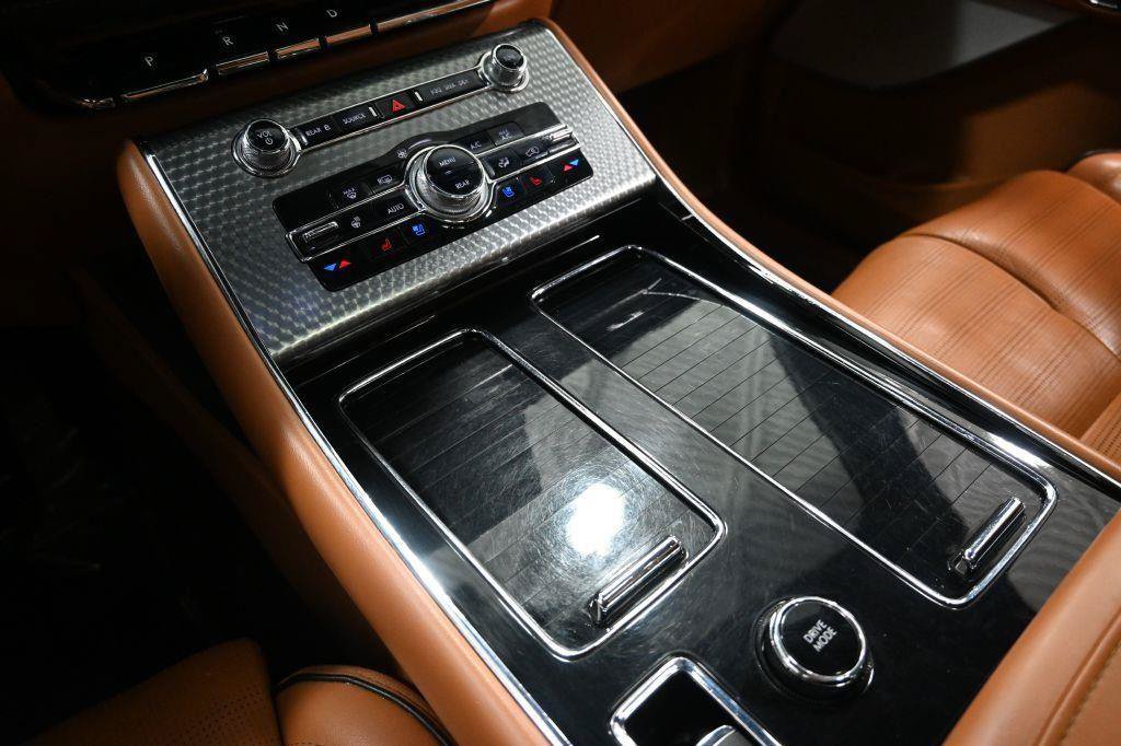 Used 2021 Lincoln Aviator Black Label w/ Dynamic Handling Package AWD/4WD image 25
