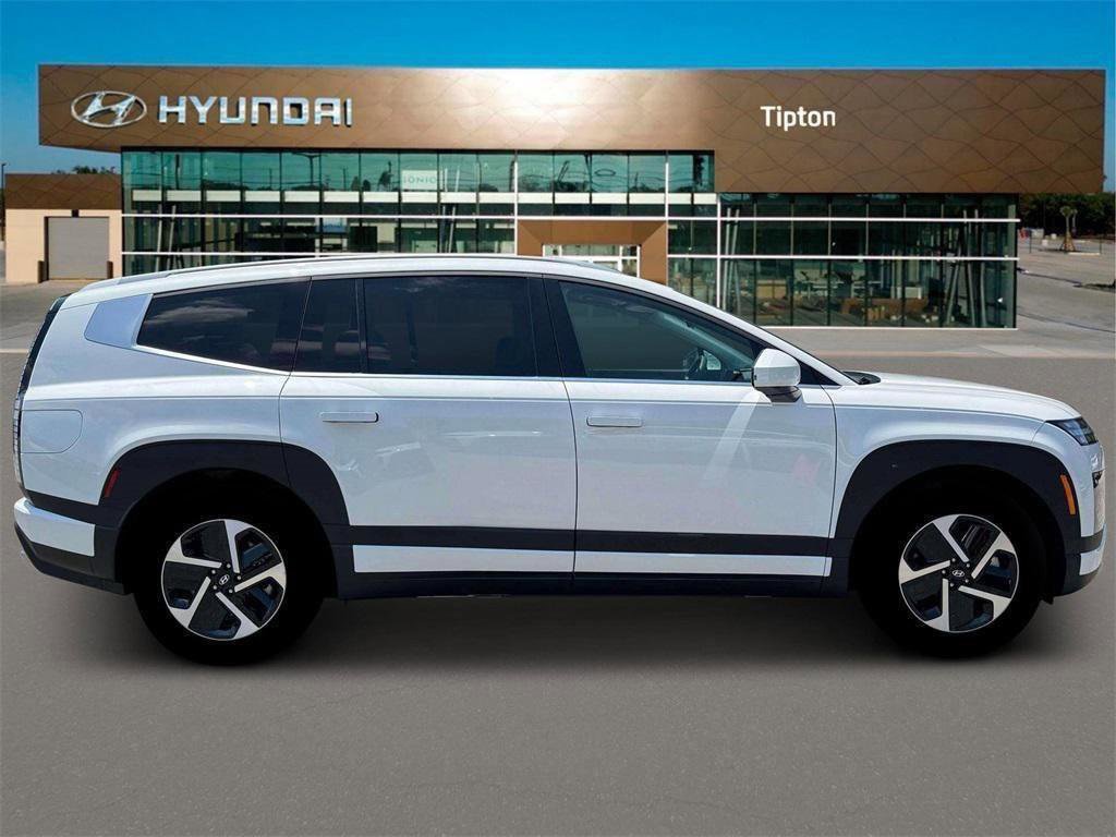 New 2026 Hyundai Ioniq 9 S image 9