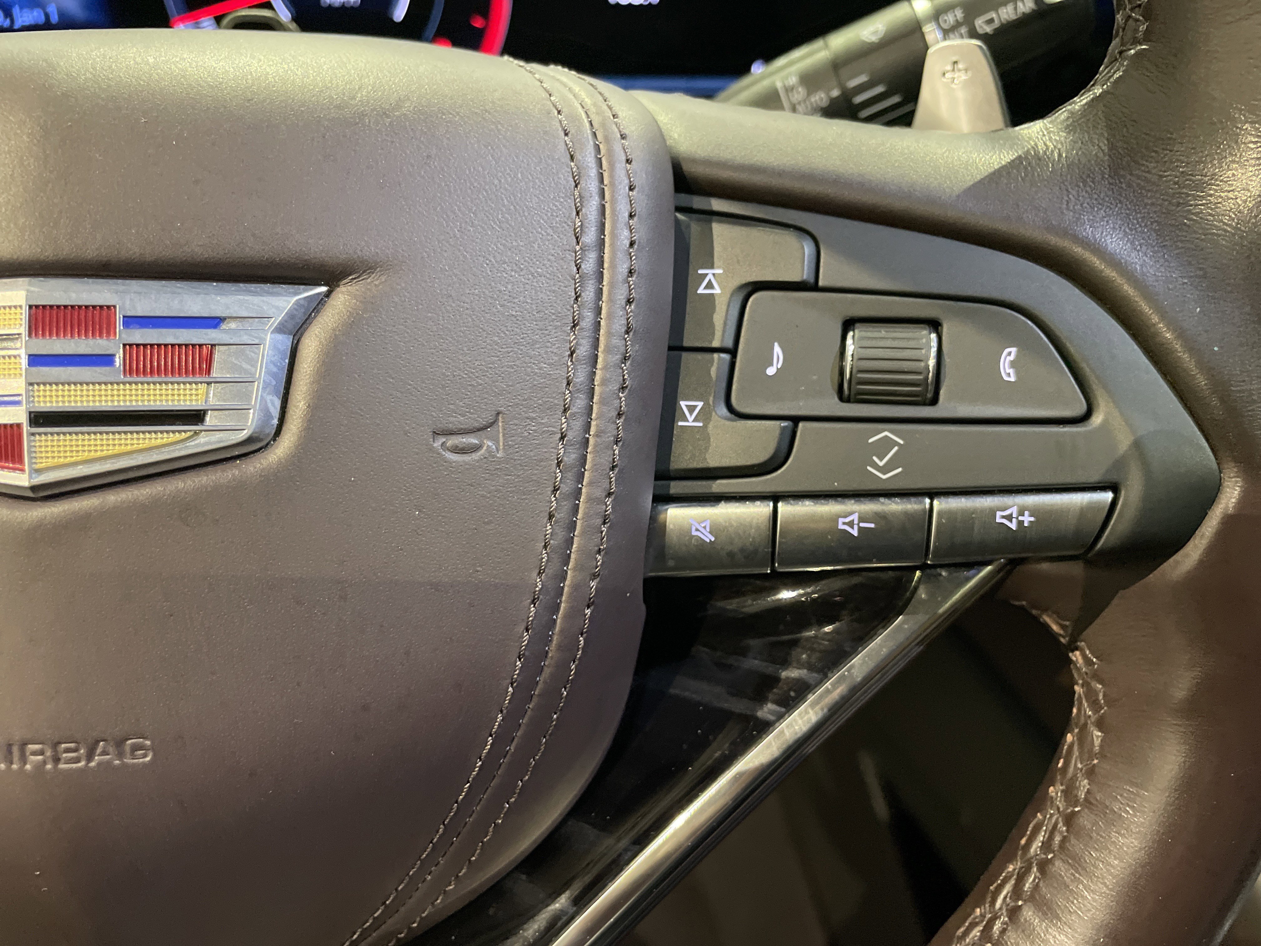 Used 2023 Cadillac Escalade V image 21