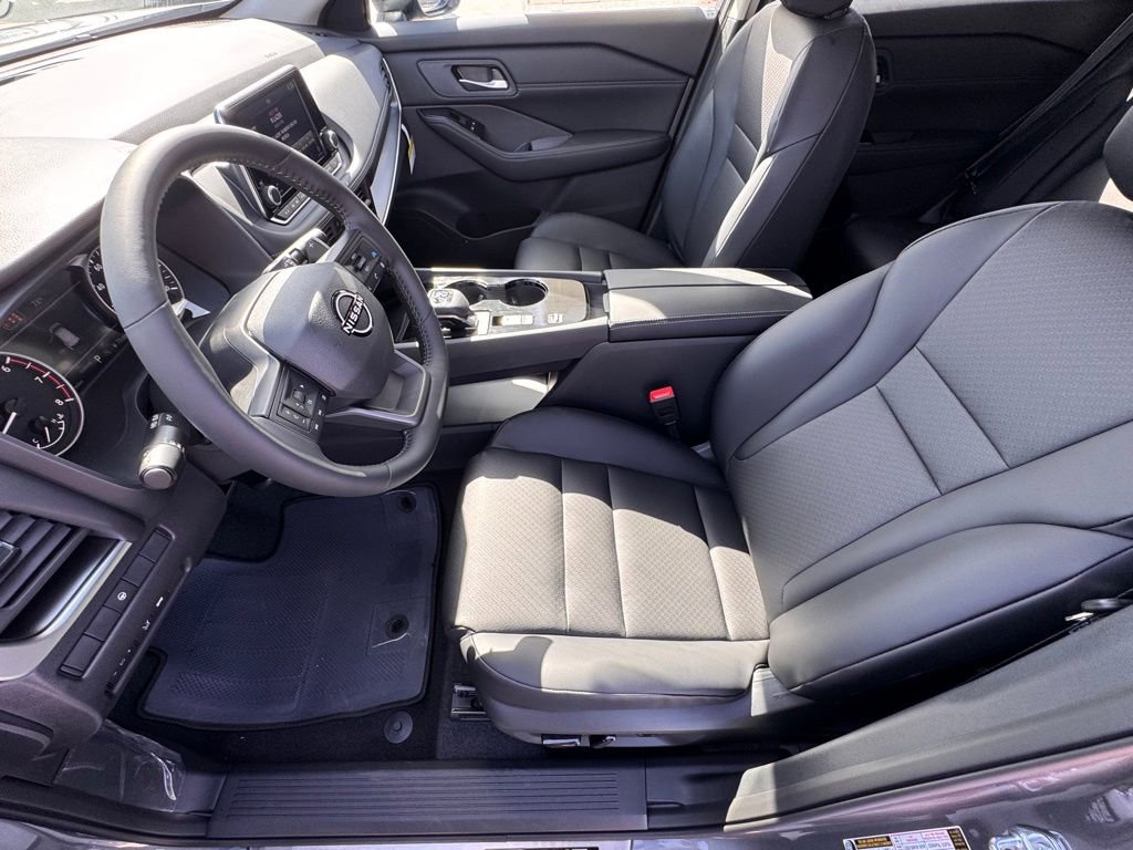 New 2026 Nissan Rogue SV image 9