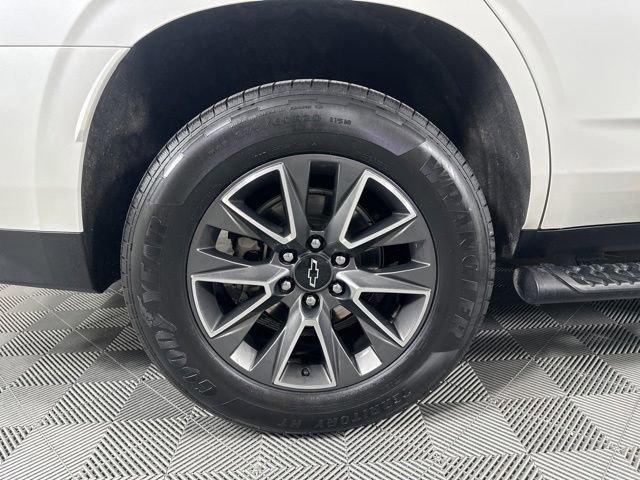 Used 2024 Chevrolet Tahoe Z71 w/ Z71 Off-Road Package AWD/4WD image 10