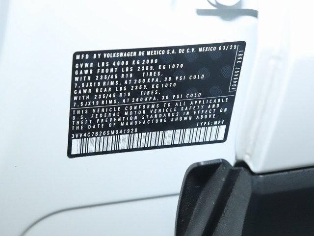 Certified 2025 Volkswagen Taos SEL AWD/4WD image 21