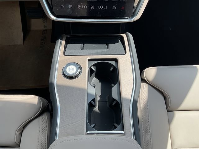 New 2026 Volvo EX90 Plus RWD image 28