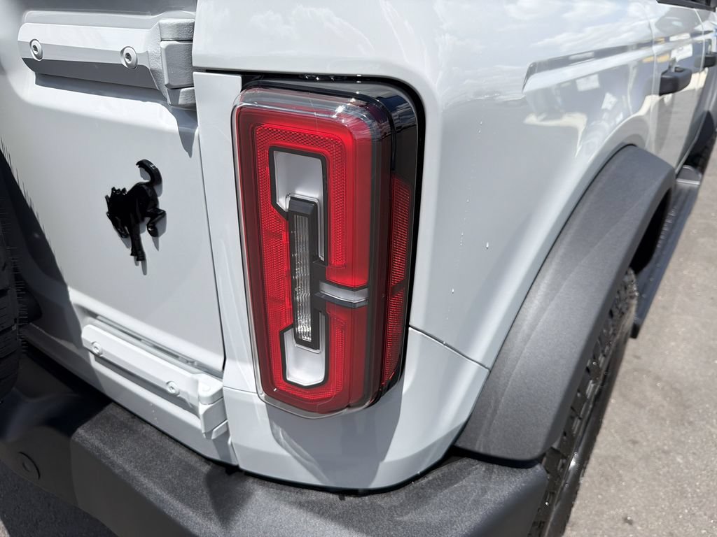 New 2026 Ford Bronco Outer Banks AWD/4WD image 9