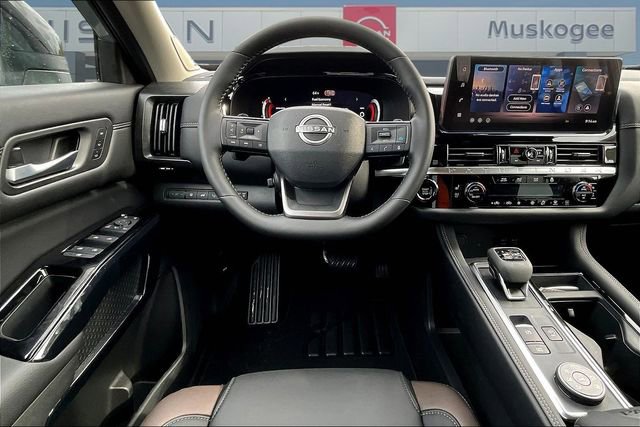 New 2026 Nissan Pathfinder Platinum AWD/4WD image 10