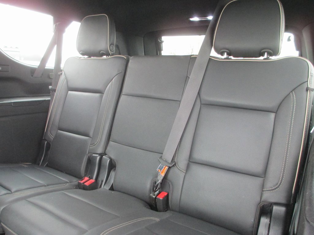 Used 2023 GMC Yukon XL SLT image 19