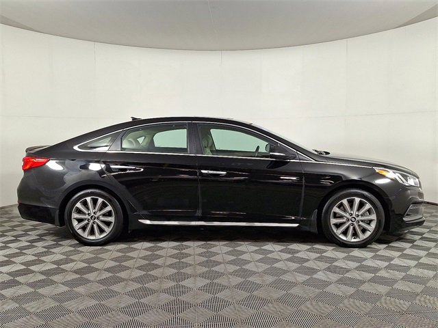 Used 2017 Hyundai Sonata Limited w/ Ultimate Package 04 image 10