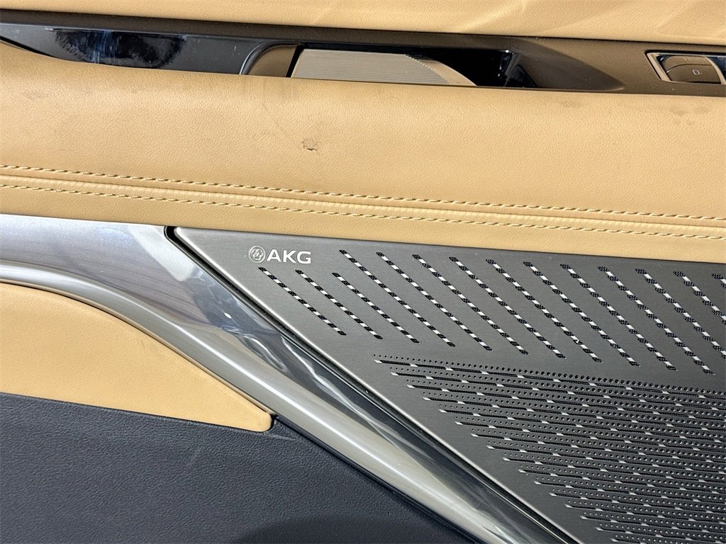 New 2025 Cadillac Escalade IQ Luxury 2 image 17