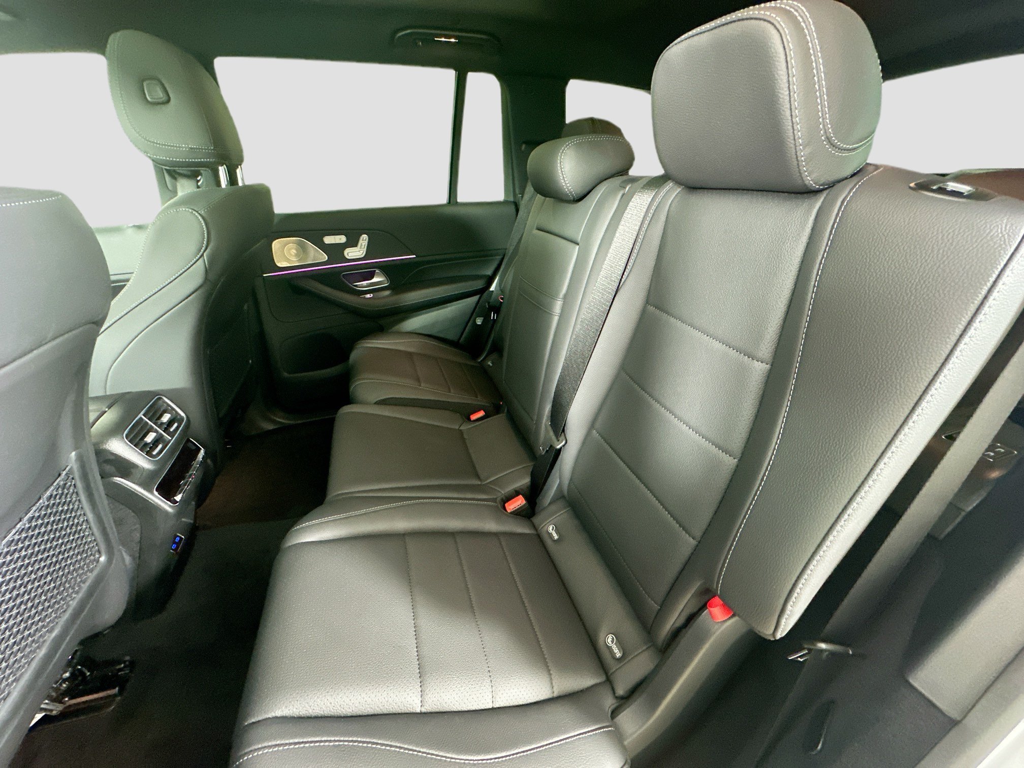 Certified 2026 Mercedes-Benz GLS 450 4MATIC w/ AMG Line Exterior image 32